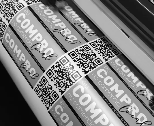 Rolo de autocolantes Compro Local com código QR