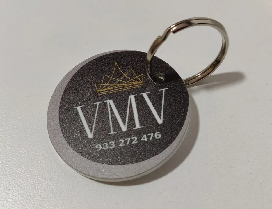 Porta-chaves redondo com o logótipo VMV